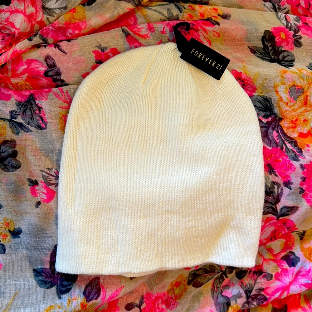 FOREVER 21 HAT